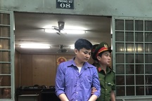 Giả danh nhân viên an ninh sân bay lừa đảo hơn 10 người