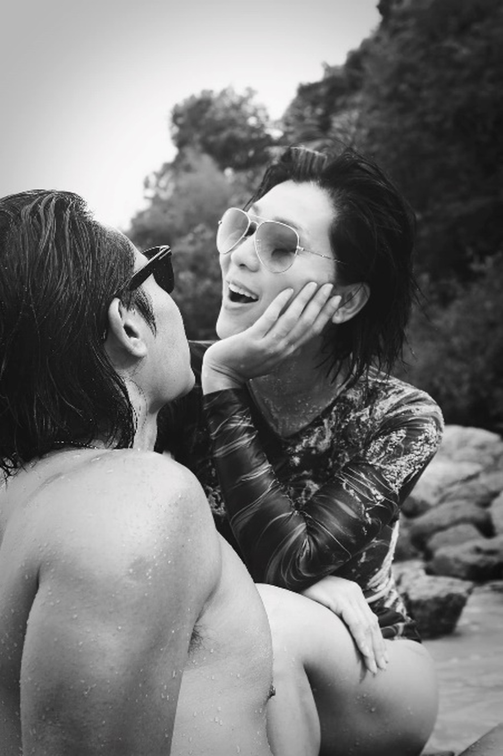 MC Kỳ Duyên tình tứ bên bạn trai mừng sinh nhật 57 tuổi - 7