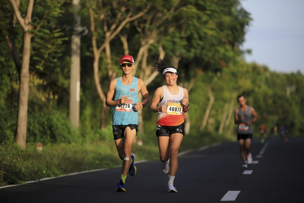 HDBank Green Marathon 2025 រដូវកាលទី 4៖ ដំណើរដ៏រស់រវើក និងពណ៌បៃតងថ្មី - 5 HDBank Green Marathon 2025 mùa thứ 4: Hành trình xanh sôi động và mới mẻ - 5