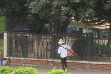 Đội lốt hàng rong rao bán thuốc kích dục