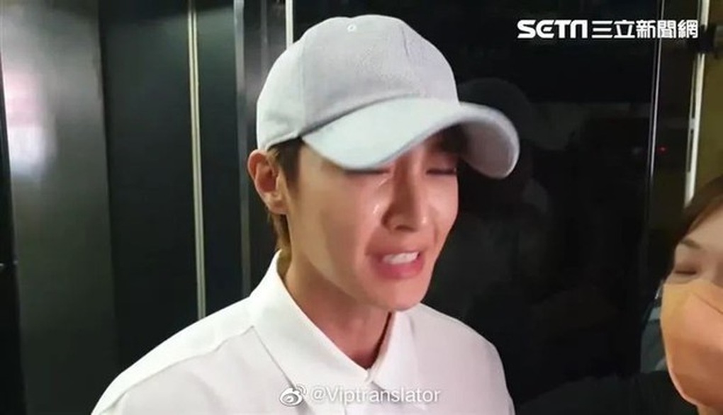Nam ca sĩ xứ Đài Viêm Á Luân bị bạn trai 17 tuổi tố lừa quay clip nhạy cảm - 5 Nam ca sĩ xứ Đài Viêm Á Luân bị bạn trai 17 tuổi tố lừa quay clip nhạy cảm - 5