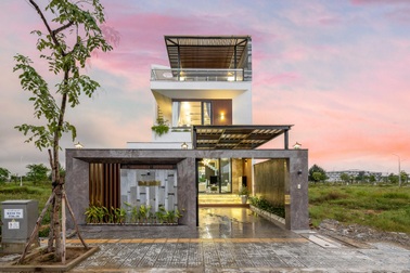 Mua mảnh đất 180m2, vợ chồng Việt làm nhà đẹp như resort "ai cũng khen"