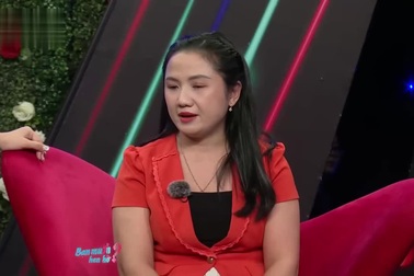 Nữ thư ký hy sinh hạnh phúc riêng, dành 7 năm chăm sóc mẹ ốm