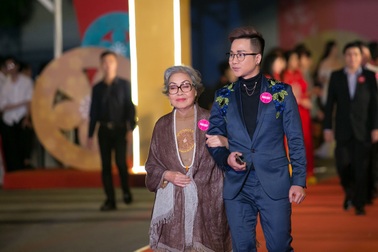 Quách Tuấn Du bất ngờ dự sự kiện cùng nghệ sĩ cải lương Trang Thanh Xuân