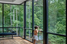 Đại gia "lẩm cẩm" xây biệt khu trú ẩn, dính lời đồn rửa tiền