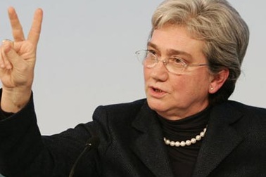 Phụ nữ Italia phẫn nộ vì bình luận của Thủ tướng 