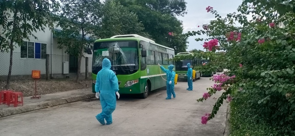 Hàng loạt địa phương áp dụng khai báo y tế bắt buộc người trở về từ Đà Nẵng - 3 Hàng loạt địa phương áp dụng khai báo y tế bắt buộc người trở về từ Đà Nẵng - 3