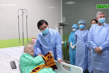 “Cứu sống phi công nhiễm Covid-19 là niềm tự hào của Việt Nam”