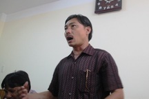 Vụ tàu vỏ thép hư hỏng: Ngư dân hết kiên nhẫn chờ đợi