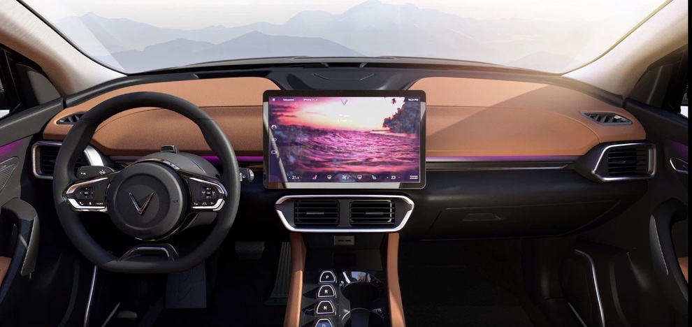 VinFast chiêu mộ chiến tướng của Tesla, thúc đẩy ô tô điện ra toàn cầu - 3 VinFast chiêu mộ chiến tướng của Tesla, thúc đẩy ô tô điện ra toàn cầu - 3