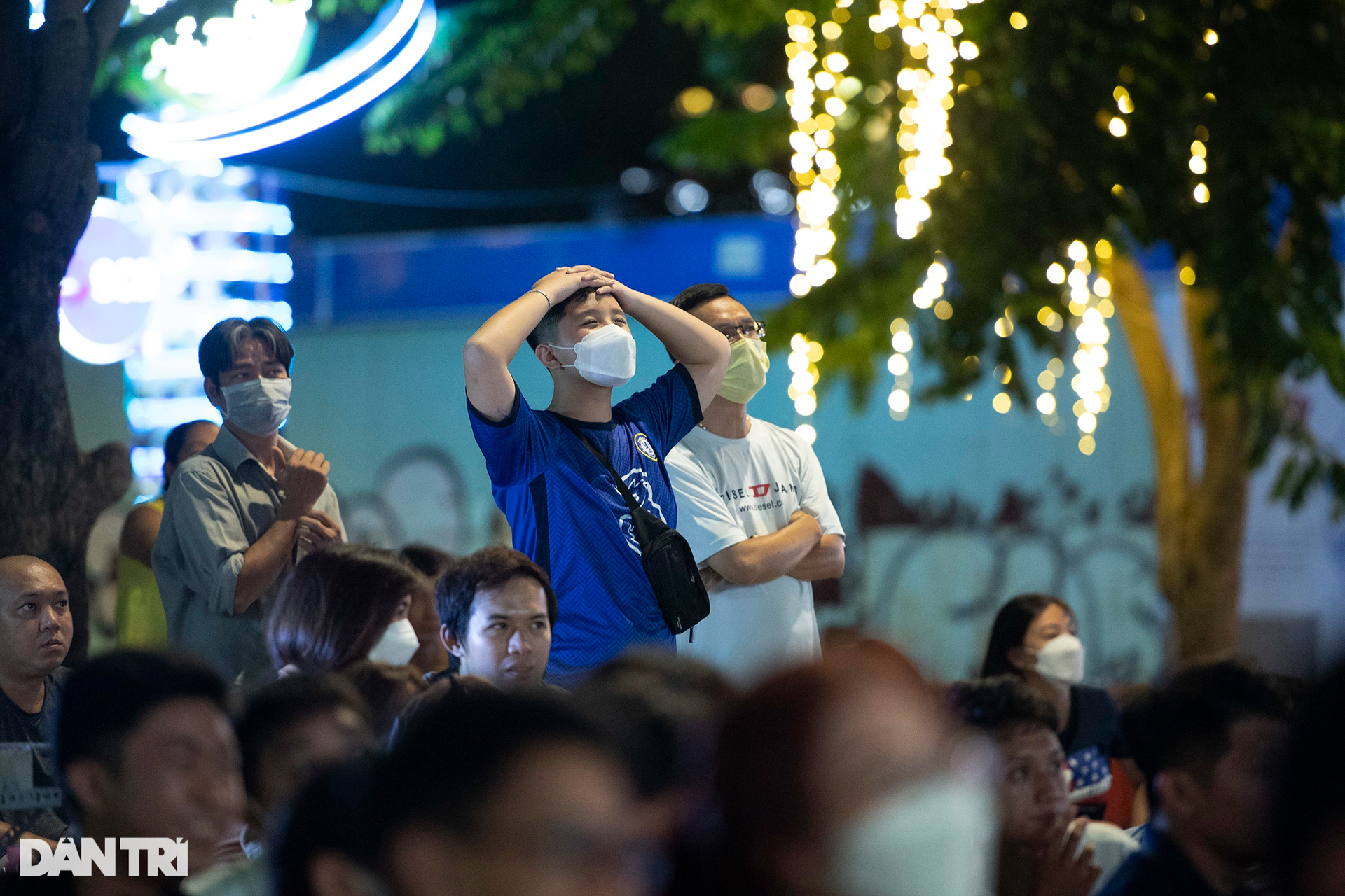 Người hâm mộ TPHCM tiếc nuối sau trận hòa của U23 Việt Nam - 6