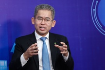 Chuyển đổi số, đừng thấy hàng xóm có cái gì cũng muốn bê hết về mình