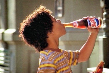 Phụ huynh “thở phào” vì Thủ tướng cấm quảng cáo, kinh doanh đồ uống có ga trong trường học