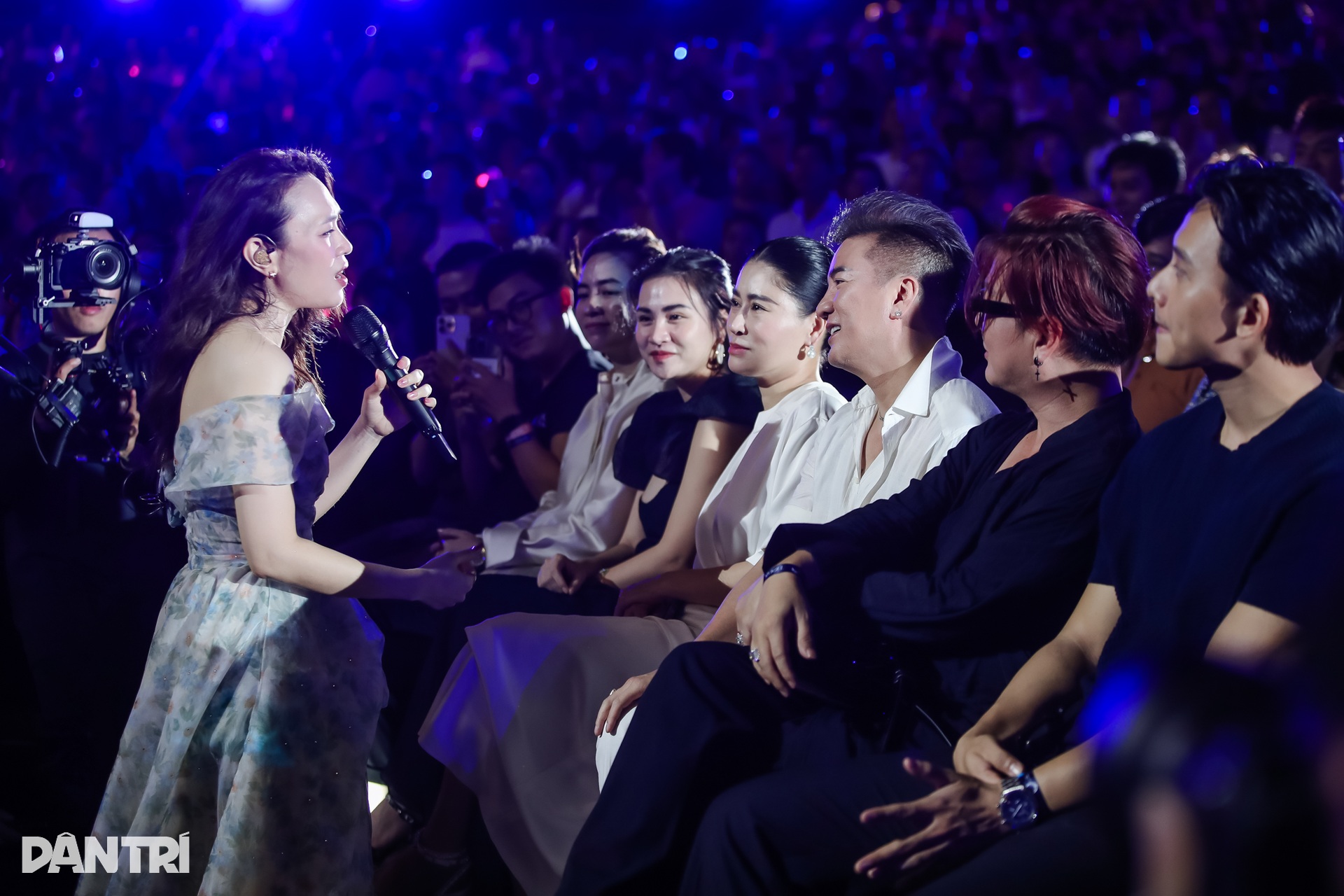 Mỹ Tâm: Thời mới đi hát tôi chỉ có 1 fan, giờ là hàng chục ngàn người - 10 Mỹ Tâm: Thời mới đi hát tôi chỉ có 1 fan, giờ là hàng chục ngàn người - 10