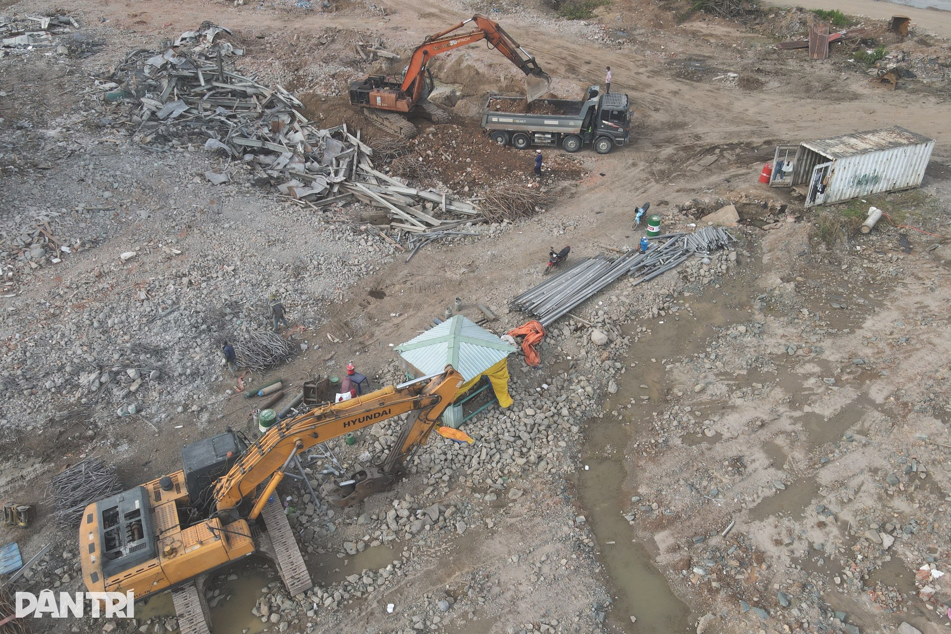 Hiện trạng khu đất vàng cạnh sông Đồng Nai và quốc lộ 1 sắp đấu giá - 7 Hiện trạng khu đất vàng cạnh sông Đồng Nai và quốc lộ 1 sắp đấu giá - 7