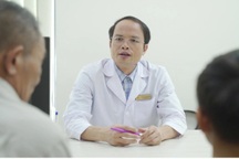 Cuộc sống mới của chàng sinh viên tí hon từng bị nhầm là trẻ tiểu học