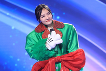 Ca sĩ mặt nạ: Chuột Cherry lộ diện là ca sĩ "50 cuống họng" gây ngạc nhiên