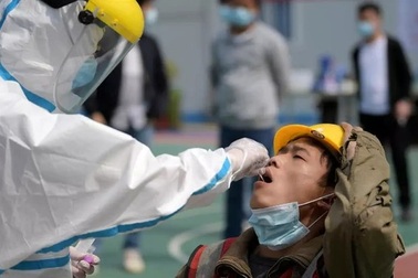 Trung Quốc tính xét nghiệm mẫu máu người Vũ Hán để tìm nguồn gốc Covid-19