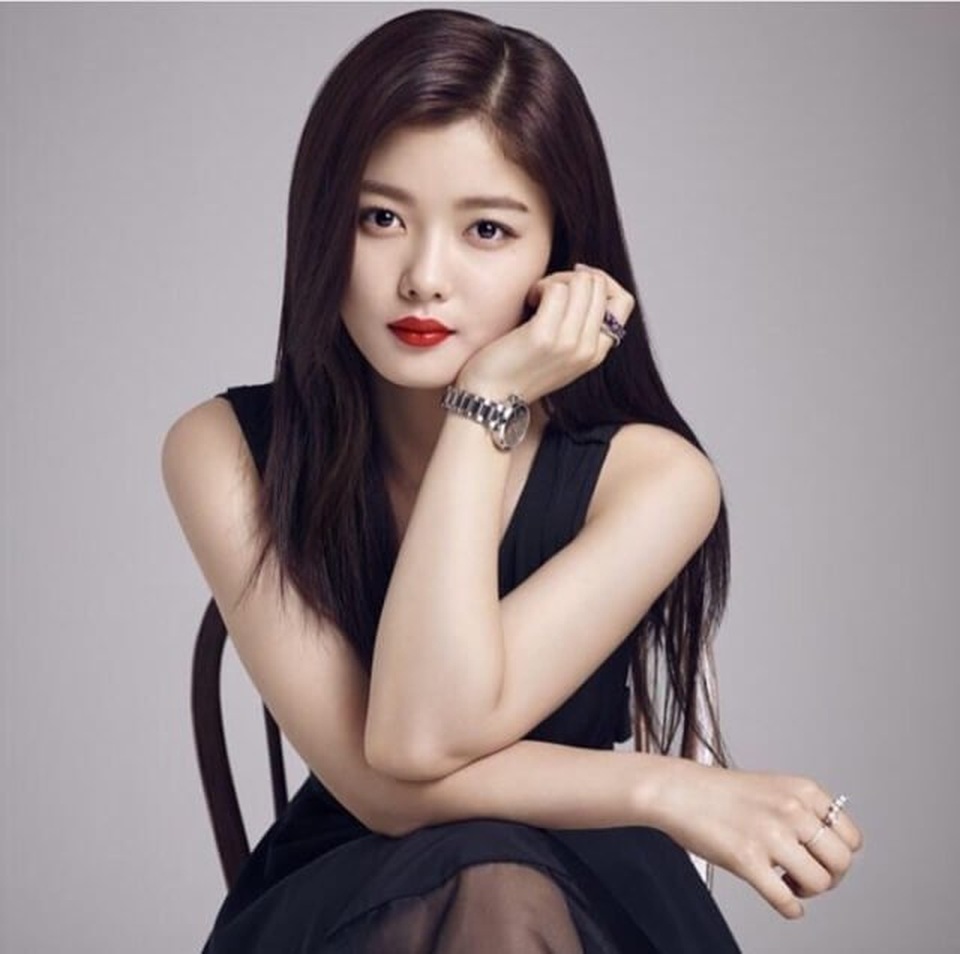 “Em gái quốc dân” Kim Yoo Jung “lột xác” ngoạn mục ở tuổi 21 - 35 “Em gái quốc dân” Kim Yoo Jung “lột xác” ngoạn mục ở tuổi 21 - 35