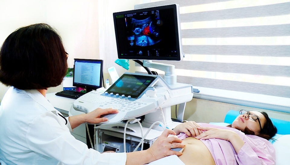 Cứu sống hàng trăm ca truyền máu song thai nguy hiểm, BV Tâm Anh Hà Nội làm chủ nhiều kỹ thuật Y học bào thai cao cấp - 4 Cứu sống hàng trăm ca truyền máu song thai nguy hiểm, BV Tâm Anh Hà Nội làm chủ nhiều kỹ thuật Y học bào thai cao cấp - 4