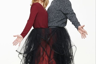 Cặp đôi giảm cân ngoạn mục để mặc vừa đồ cưới