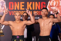 Các võ sĩ muay Việt Nam chuẩn bị bước vào tranh tài ở giải đấu quy mô