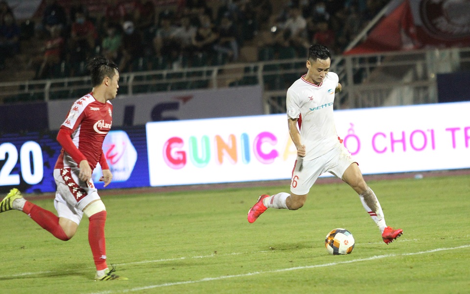 Đánh bại CLB TPHCM, CLB Viettel lên ngôi đầu bảng V-League - 5 Đánh bại CLB TPHCM, CLB Viettel lên ngôi đầu bảng V-League - 5
