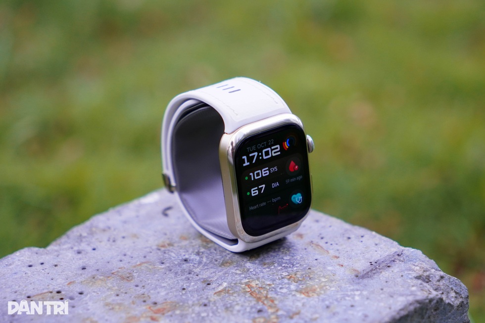 Trải nghiệm Huawei Watch D2: Đồng hồ thông minh hỗ trợ đo huyết áp - 7 Trải nghiệm Huawei Watch D2: Đồng hồ thông minh hỗ trợ đo huyết áp - 7