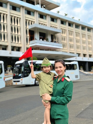 Nữ trung sĩ biệt động kể về việc luyện tập diễu binh dưới trời nắng 38 độ - 3
