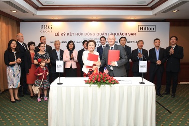 Công ty Cổ phần Khách sạn Thắng Lợi và Hilton Worldwide ký kết Hợp đồng quản lý