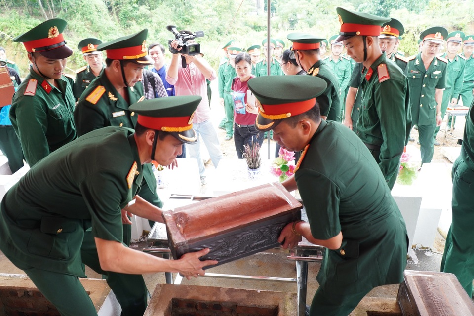 Truy điệu và an táng hài cốt các liệt sĩ tại Vị Xuyên - 14 Truy điệu và an táng hài cốt các liệt sĩ tại Vị Xuyên - 14