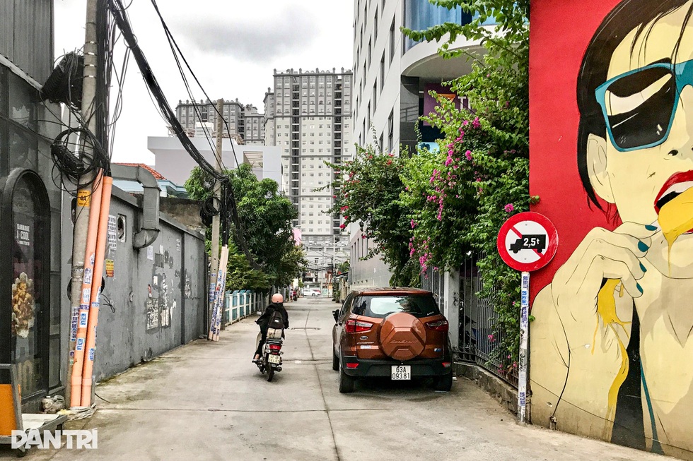 Nhà cửa nứt toác trong đêm ở TPHCM - 8