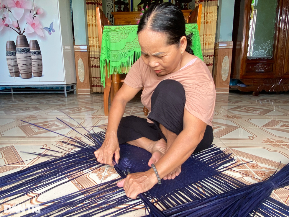 Làng nghề hơn 500 năm tuổi biến cỏ dại thành sản phẩm xuất ngoại - 6 Làng nghề hơn 500 năm tuổi biến cỏ dại thành sản phẩm xuất ngoại - 6