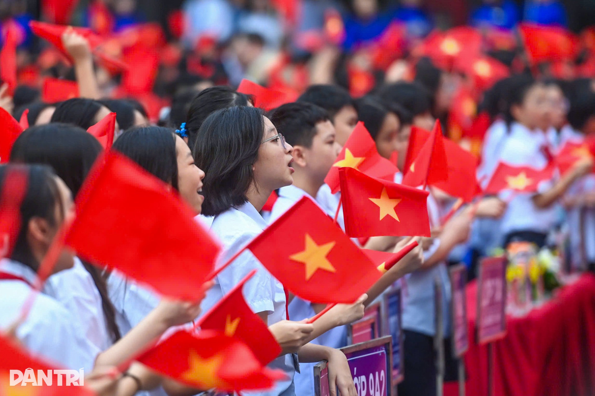 Không khí hơn 26 triệu học sinh toàn quốc hân hoan khai giảng năm học mới - 21 Không khí hơn 26 triệu học sinh toàn quốc hân hoan khai giảng năm học mới - 21