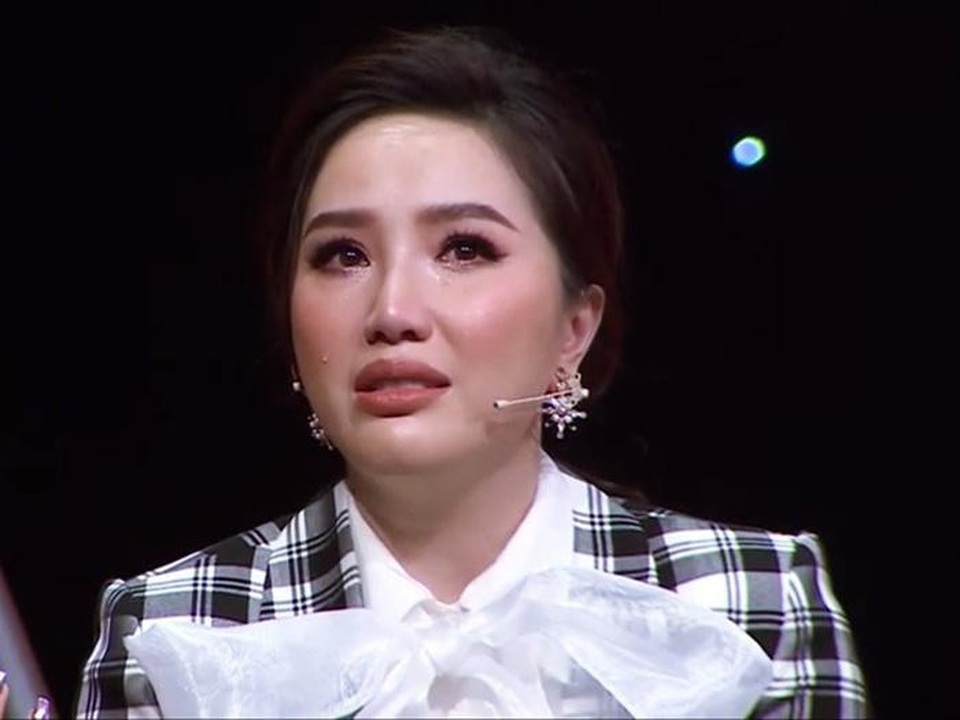 Được chồng đại gia cưng như trứng, Bảo Thy vẫn khóc khi nhắc về thanh xuân - 4