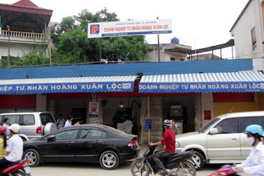 Nhân chuyện gian lận xăng dầu, bạn đọc “tố” nhiều cây xăng khác