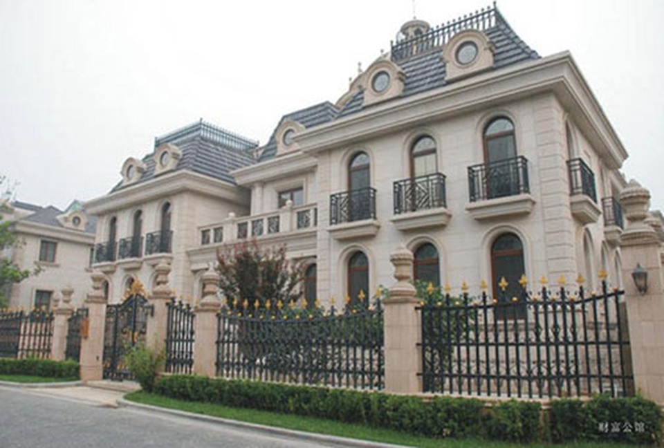 Những siêu sao Hoa ngữ sở hữu “bộ sưu tập” dinh thự xa hoa - 3 Những siêu sao Hoa ngữ sở hữu “bộ sưu tập” dinh thự xa hoa - 3