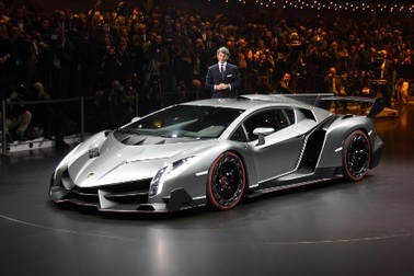Lamborghini xác nhận sẽ ra xe Veneno mui trần