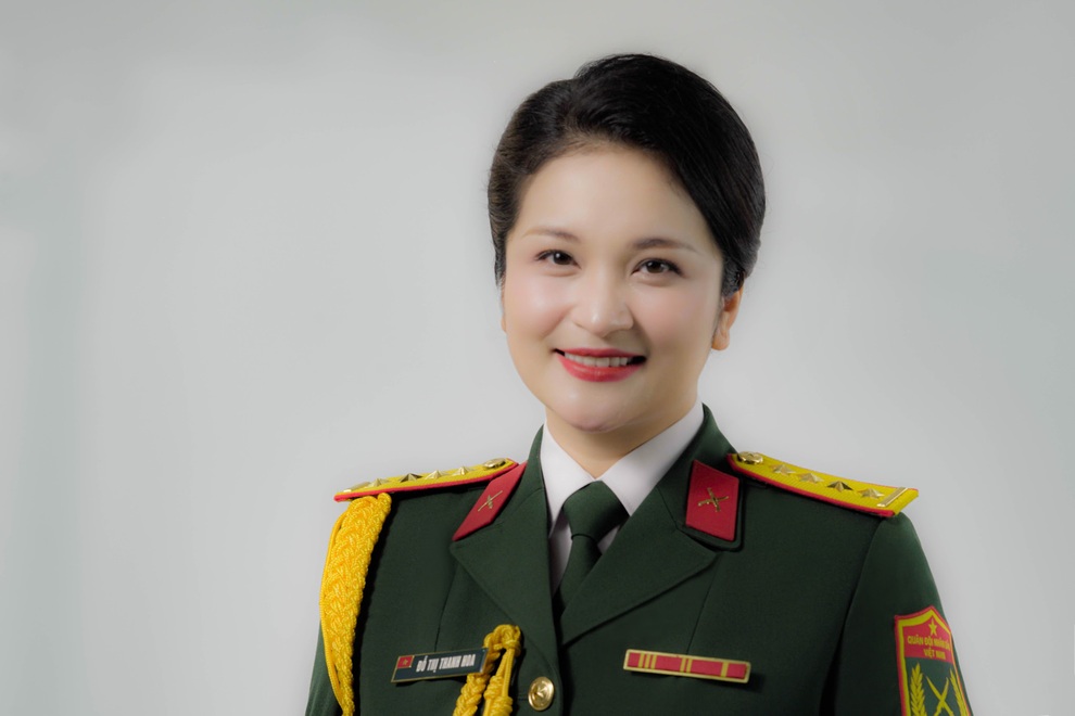 Đỗ Tố Hoa lần đầu hát Đất nước trọn niềm vui bằng giọng nữ cao - 2 Đỗ Tố Hoa lần đầu hát Đất nước trọn niềm vui bằng giọng nữ cao - 2