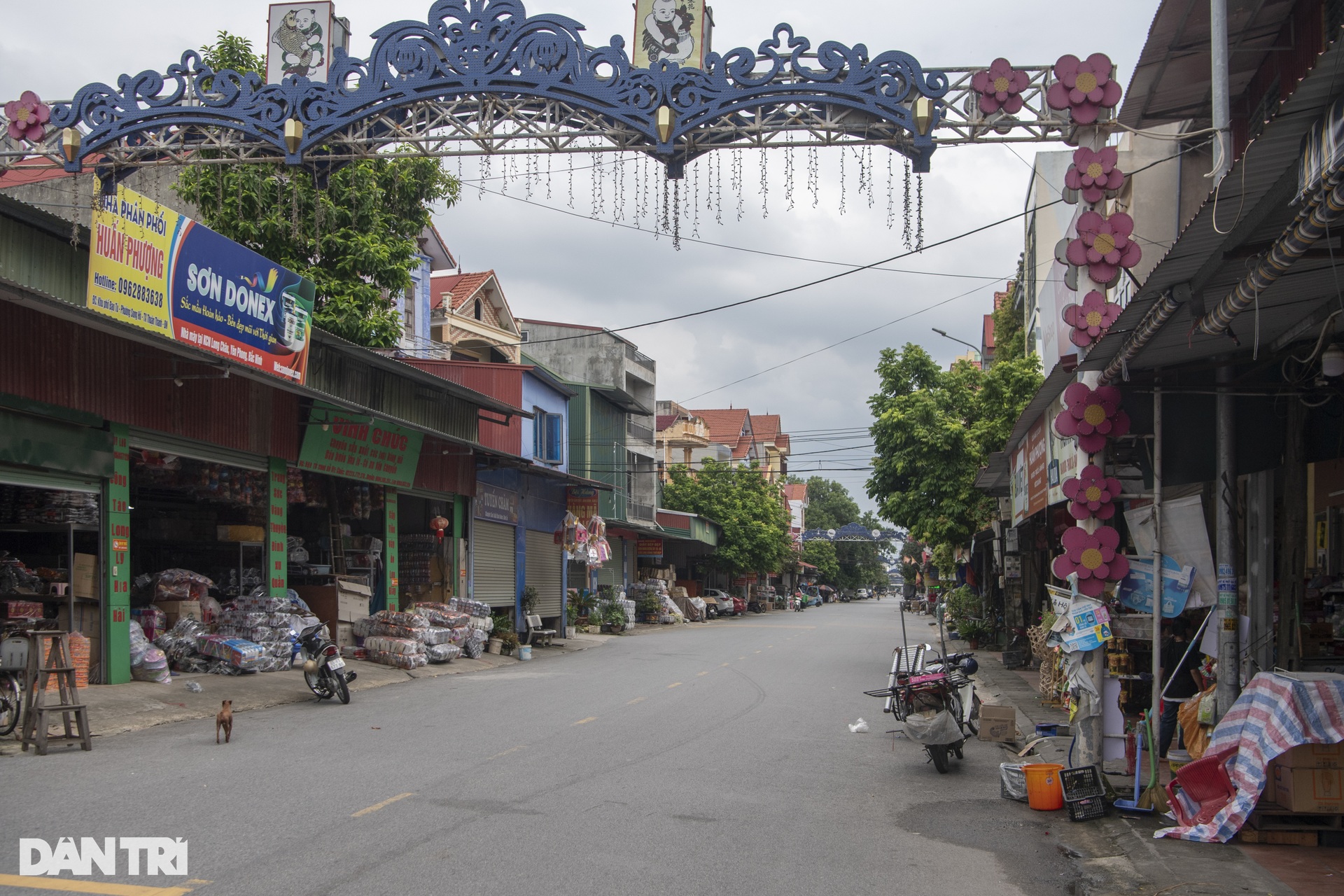 Ô tô, xe SH, điện thoại... ế ẩm tại thủ phủ vàng mã lớn nhất miền Bắc - 10 Ô tô, xe SH, điện thoại... ế ẩm tại thủ phủ vàng mã lớn nhất miền Bắc - 10