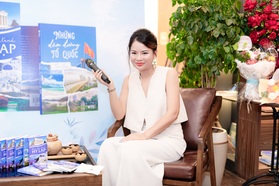 Nữ tác giả đi qua 100 quốc gia, vẫn giữ trọn tình yêu với Việt Nam