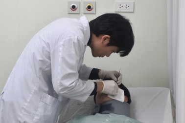 Cô gái nhập viện vì biến chứng sau tiêm filler "tai phật"