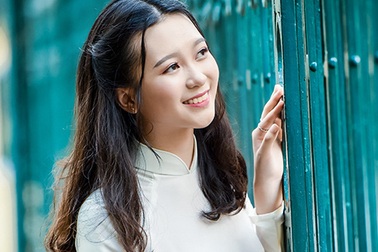 Nữ sinh thế hệ 10x vừa giỏi ngoại ngữ, vừa ra dáng “thục nữ Hà Nội”