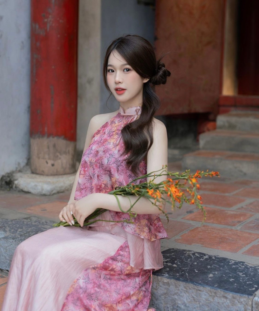 Giới trẻ Việt đón Tết sớm với trào lưu chụp ảnh cùng áo dài - 1 Giới trẻ Việt đón Tết sớm với trào lưu chụp ảnh cùng áo dài - 1