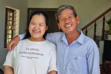 Nữ thủ khoa khối C ở Đà Nẵng: Mỗi ngày chỉ ngủ 3 - 4 tiếng