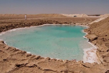 Vẻ đẹp của hồ muối ở Ai Cập