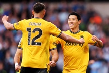 Cầu thủ Hàn Quốc khiến Man City gục ngã, Arsenal áp sát ngôi đầu