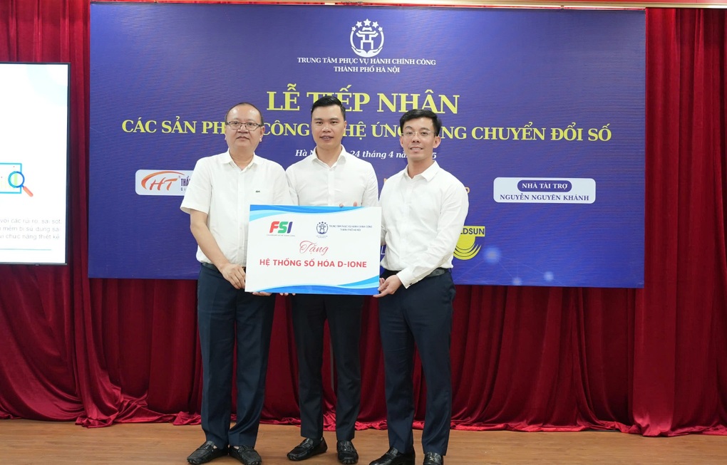 FSI trao tặng hệ thống số hóa D-IONE cho Trung tâm phục vụ hành chính công Hà Nội - 1 FSI trao tặng hệ thống số hóa D-IONE cho Trung tâm phục vụ hành chính công Hà Nội - 1