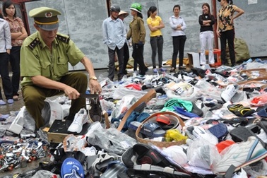 Liên tiếp bắt giữ hàng nhập lậu tuồn vào nội địa