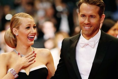 Các cặp đôi nổi tiếng phản ứng thế nào trước cảnh “nóng” của “một nửa”?